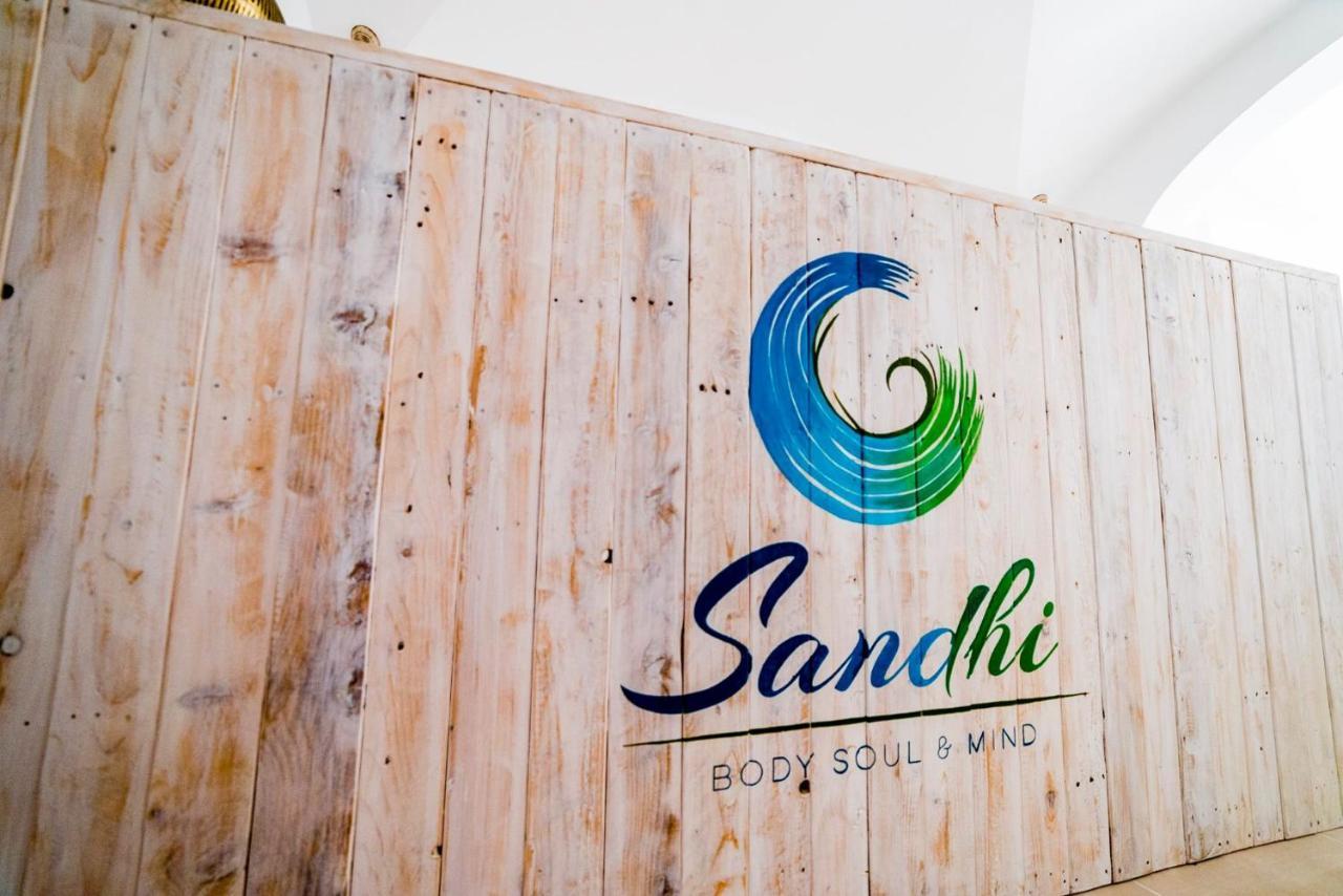 Sandhi House - Yoga & Wellness เอริเซรา ภายนอก รูปภาพ